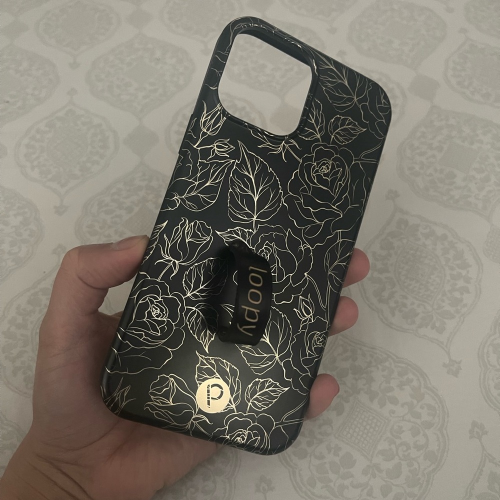 Loopy Case iPhone 12 Pro MAX Black Enchanted Rose